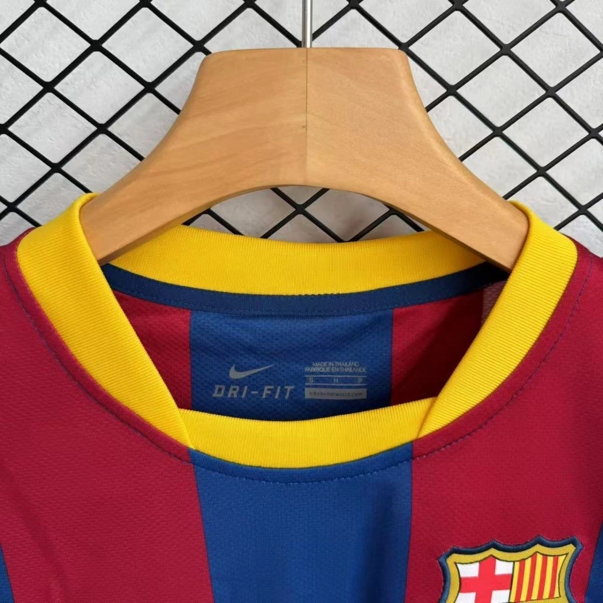 10-11 Retro Barcelona Home Long sleeves Football Shirt