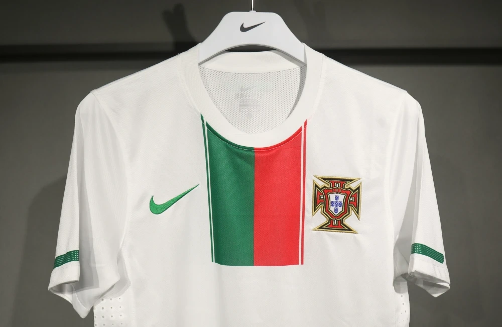 2010 Portugal Retro Away Soccer Jersey Fan Version