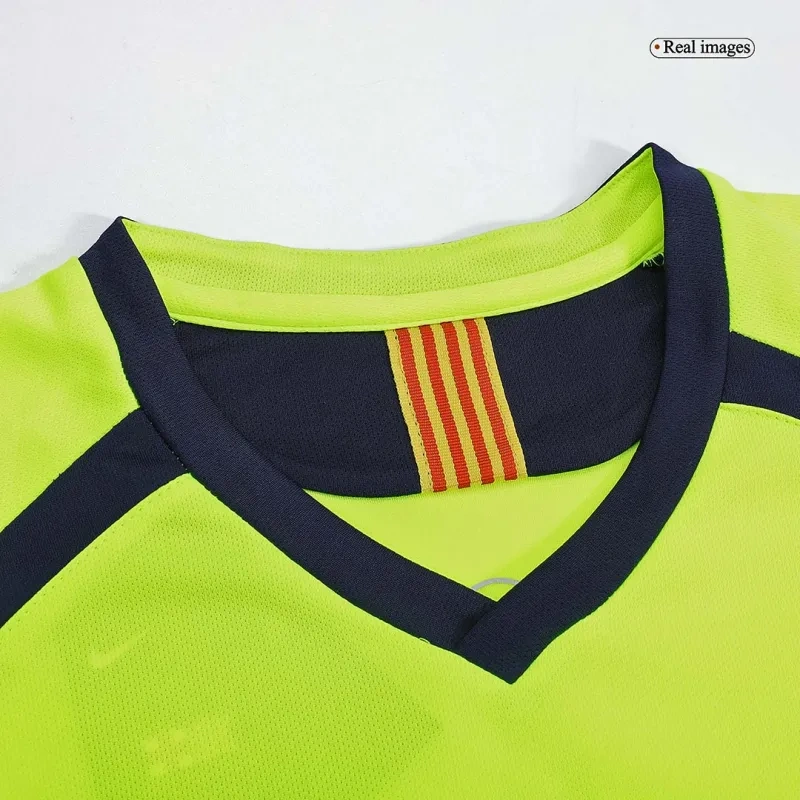 2005/06 Barcelona Ronaldinho #10 Retro Away Jersey