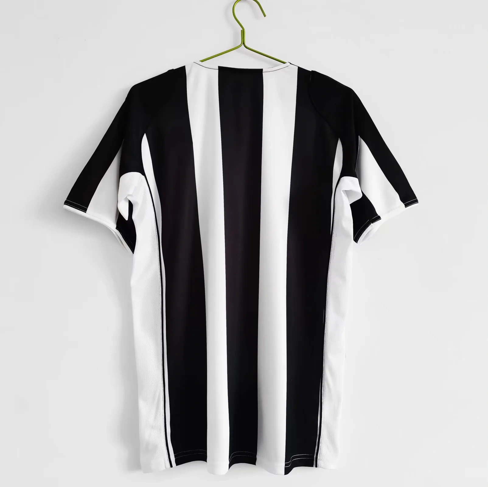 2004-05   Juventus Retro Jersey Home