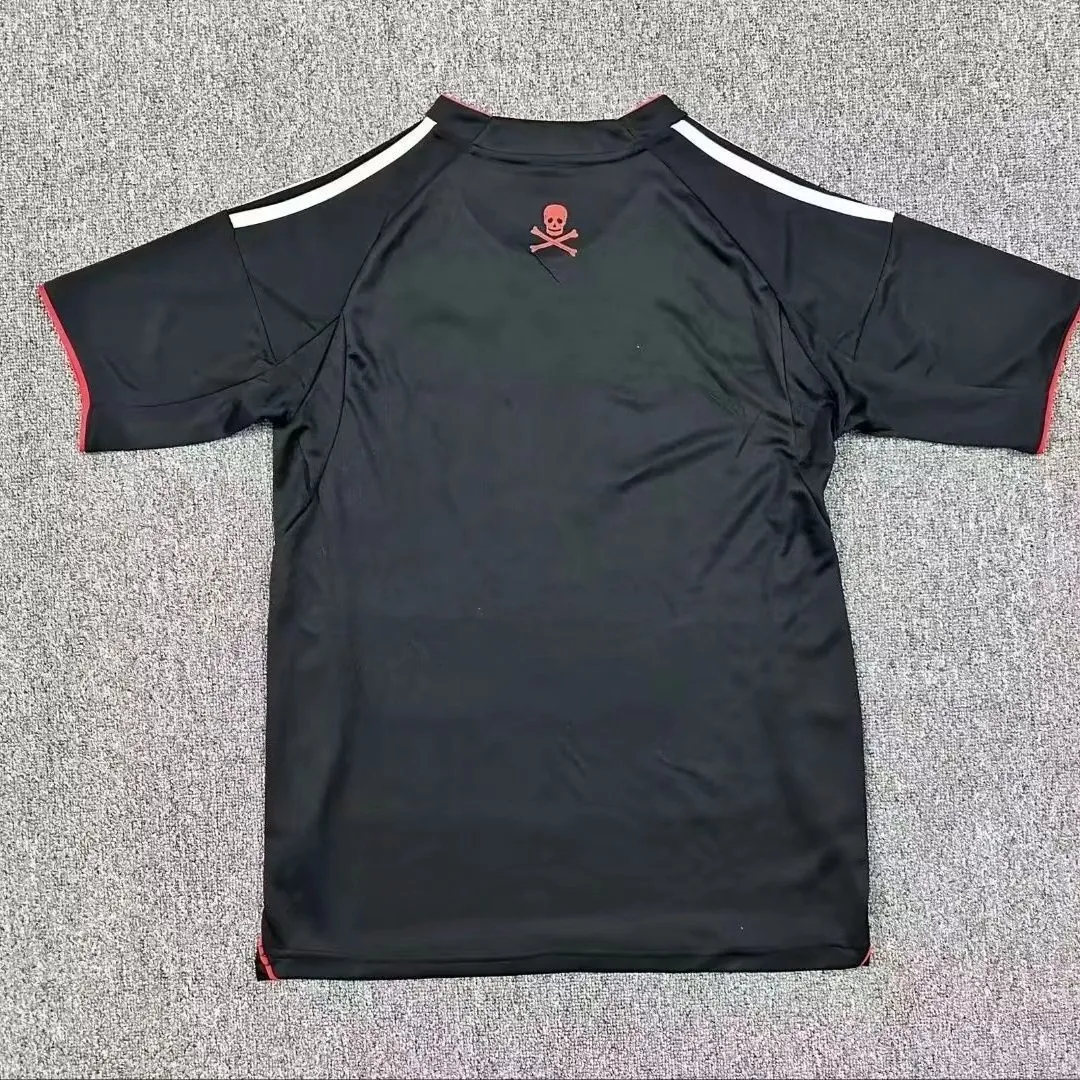 Orlando Buccaneers 25-26 Home Football Jersey